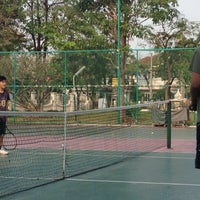 Photo taken at Chaiyapruek Tennis Court by Choterat T. on 3/11/2012