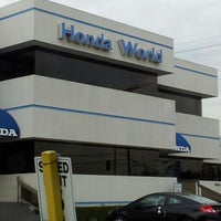 Das Foto wurde bei Honda World Downey von Kristina J. am 9/5/2012 aufgenommen