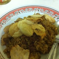 Photo taken at Nasi Goreng Kambing Pedurenan by Dusanto A. on 5/12/2012