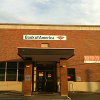 Photo taken at Bank of America by ⚡️Stephano T. on 7/18/2012