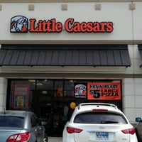 Photo taken at Little Caesars Pizza by Oscar B. on 4/6/2012