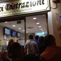 รูปภาพถ่ายที่ Dolci Distrazioni โดย Duccio P. เมื่อ 8/17/2012