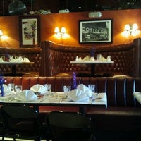 รูปภาพถ่ายที่ Old Skool Cafe โดย Nathan E. เมื่อ 3/4/2012