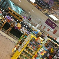 Photo taken at Giant Food by Mark R. on 3/17/2012