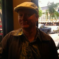 5/12/2012にKelli M.がGoorin Brothers Hat Shop - The Districtで撮った写真