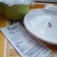 Photo taken at Mister Donut by Kazutaka Y. on 5/25/2012