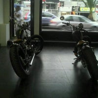 5/5/2012 tarihinde Daniel F.ziyaretçi tarafından Motor&amp;#39;s Heaven &amp;amp; Margies café'de çekilen fotoğraf