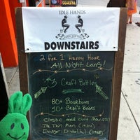 6/17/2012 tarihinde greenie m.ziyaretçi tarafından Idle Hands Bar'de çekilen fotoğraf