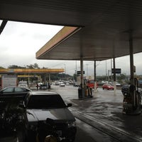Photo taken at Posto Império (Shell) by Marcelo N. on 7/16/2012