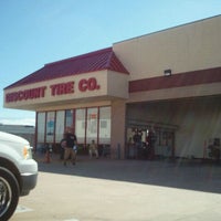 Photo taken at Discount Tire by Pablo P. on 10/15/2011