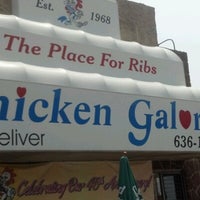 6/11/2012 tarihinde Scott R.ziyaretçi tarafından Chicken Galore'de çekilen fotoğraf