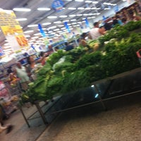Photo taken at Supermercados Guanabara by Leonardo S. on 10/26/2011