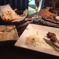 2/2/2012 tarihinde Edwin F.ziyaretçi tarafından Sitara Indian Restaurant'de çekilen fotoğraf
