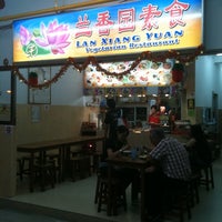 Photo taken at Lan Xiang Yuan Vegetarian Restaurant by J T. on 2/5/2011