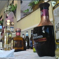Das Foto wurde bei El Trio Mexican Grill von El chago am 8/27/2012 aufgenommen
