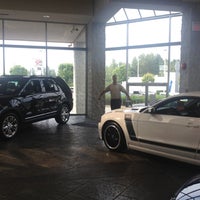 รูปภาพถ่ายที่ MSA Ford Sales โดย Mike เมื่อ 7/14/2012