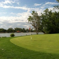 Foto tomada en Shoreline Golf Course  por Jessie L. el 8/19/2012