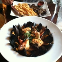 7/2/2012 tarihinde Candra S.ziyaretçi tarafından Kif Restaurant'de çekilen fotoğraf
