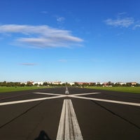 Photo taken at Flughafen Tempelhof by Bob O. on 9/12/2011