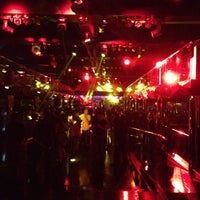 7/8/2012 tarihinde Shan S.ziyaretçi tarafından Reign Nightclub'de çekilen fotoğraf