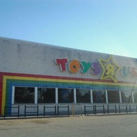 toys r us brooklyn