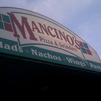 Снимок сделан в Mancino&amp;#39;s Pizzas &amp;amp; Grinders - Alma пользователем Jeff S. 4/14/2012