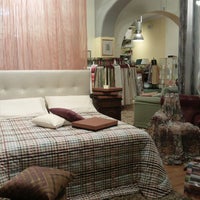 รูปภาพถ่ายที่ Guarneri Shop โดย Alberto G. เมื่อ 11/23/2011