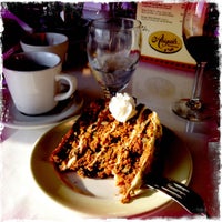 Foto tomada en Abigails Restaurant  por Wendy E. el 1/22/2012