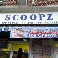 Photo taken at Scoopz (frmr Lia&#39;s Ices) by Baierman B. on 7/5/2011