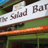 รูปภาพถ่ายที่ The Salad Bar โดย Jason L. เมื่อ 6/23/2012