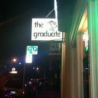 รูปภาพถ่ายที่ The Graduate โดย D@n S. เมื่อ 9/23/2011