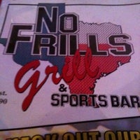 Снимок сделан в No Frills Grill &amp;amp; Sports Bar - Fort Worth пользователем Jeremy W. 9/3/2011