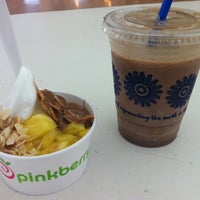 Photo taken at Food Court by Elaine 🙏🌴💝✌ . on 6/15/2011