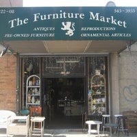 Foto tirada no(a) Furniture Market por Lucky Magazine em 11/30/2011