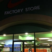 nike factory premium outlet