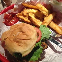 Photo taken at Fuddruckers by Patty C. on 8/10/2012