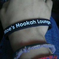 Снимок сделан в Moe&amp;#39;s Hookah Lounge пользователем Hannah F. 5/12/2012