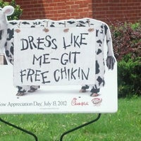 Photo taken at Chick-fil-A by Kim S. on 7/13/2012