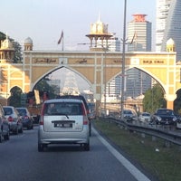 Pintu Gerbang Kota Darul Ehsan Kota Darul Ehsan Arch Monument Landmark In Petaling Jaya Pintu Gerbang Kota Darul Ehsan Kota Darul Ehsan Arch Monument Landmark In Petaling Jaya