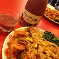 Photo taken at Full House Korean Restaurant by Nancy P. on 4/16/2012