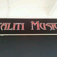 Photo taken at Realiti Music Studio by Hị K. on 3/31/2012
