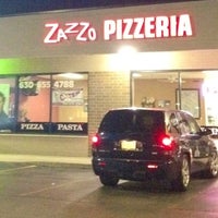Снимок сделан в Zazzo&#39;s Pizza and Bar пользователем Tim L. 11/5/2011