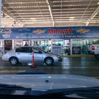 Снимок сделан в Midway Chevrolet пользователем Darren Z. 3/16/2012