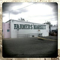 5/14/2012にElizabeth B.がFarmers Chile Marketで撮った写真