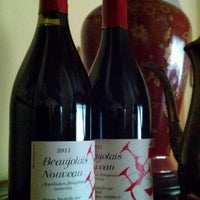 Foto tirada no(a) Monopole Wine por Z  E H Y. em 12/11/2011
