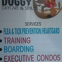 Photo taken at Midtown Doggy Daycare &amp;amp; Spa by Janelle T. on 2/3/2012
