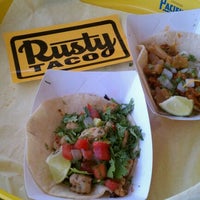 5/28/2012 tarihinde Markziyaretçi tarafından Rusty Taco'de çekilen fotoğraf