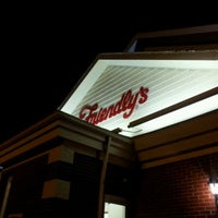 Photo taken at Friendly&amp;#39;s by Peter S. on 10/16/2011