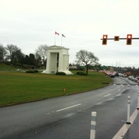 crossing border arch peace