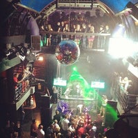 รูปภาพถ่ายที่ Palladium Nightclub โดย Amy B. เมื่อ 8/12/2012